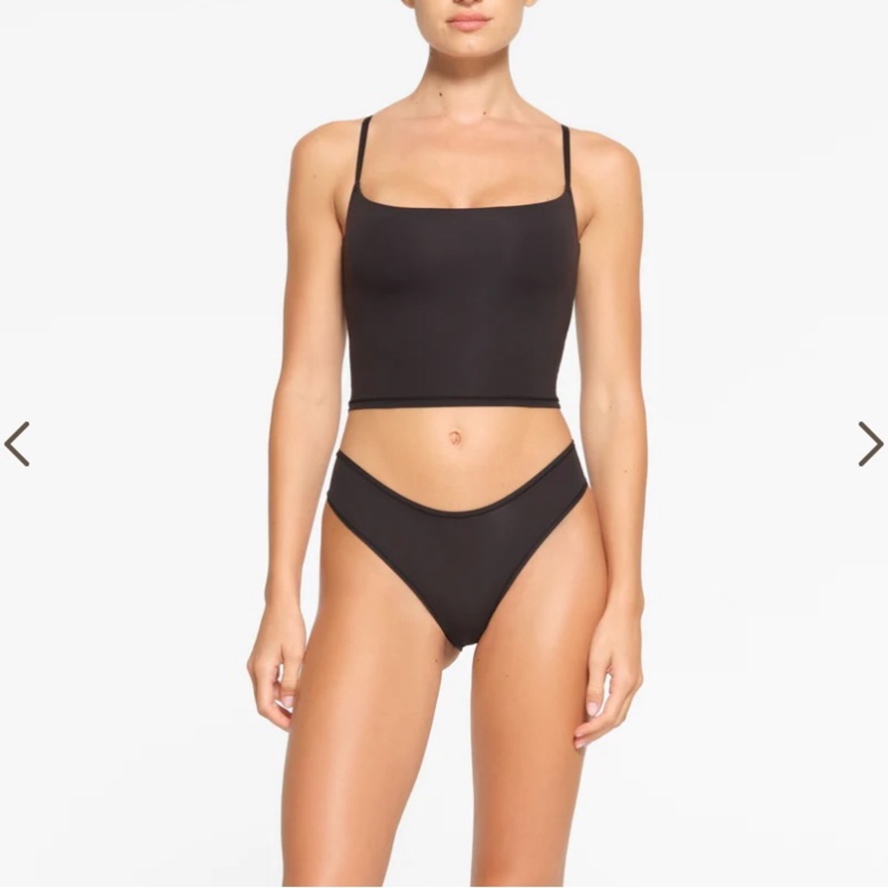BNWT Skims Fits Everybody Cropped Cami Onyx S
